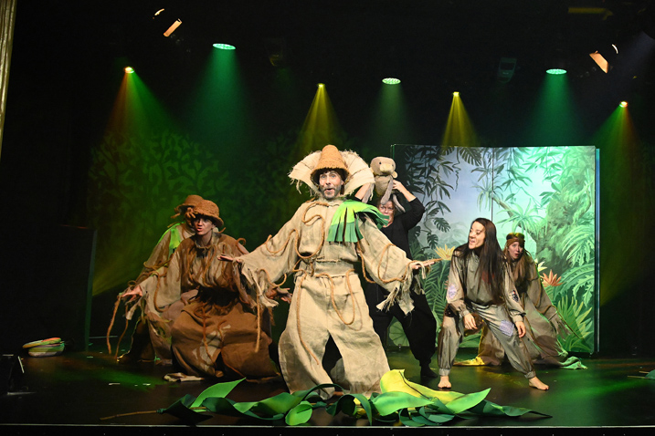 Szenenbild aus dem Musical Anouk