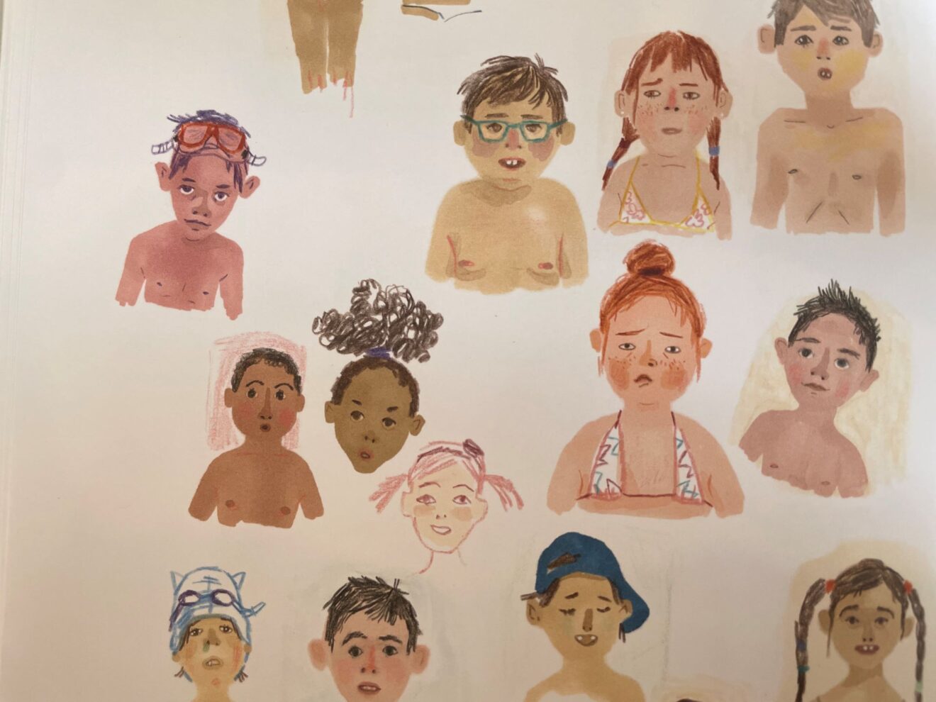 verschiedene gemalte Körper und Köpfe.