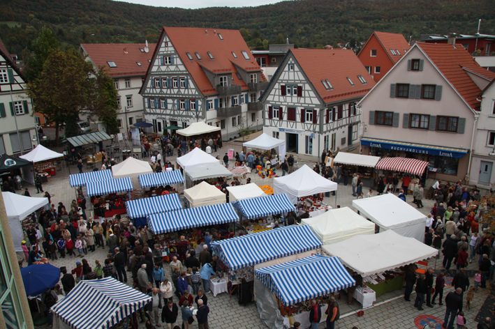 Kunsthandwerkermarkt Dettingen